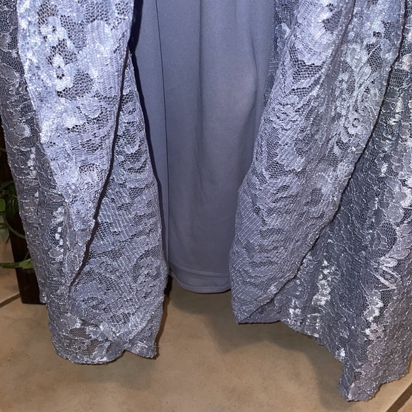 Dress - Picture 4 of 6